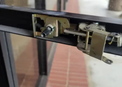 Dependable door knob installation